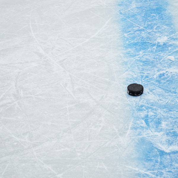 Eishockey-Abseits einfach erklärt